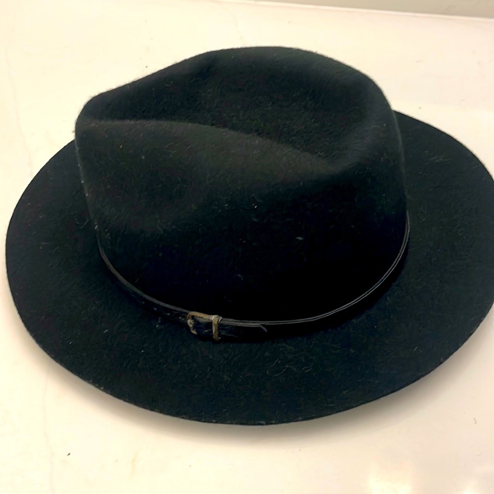 Black wool hat